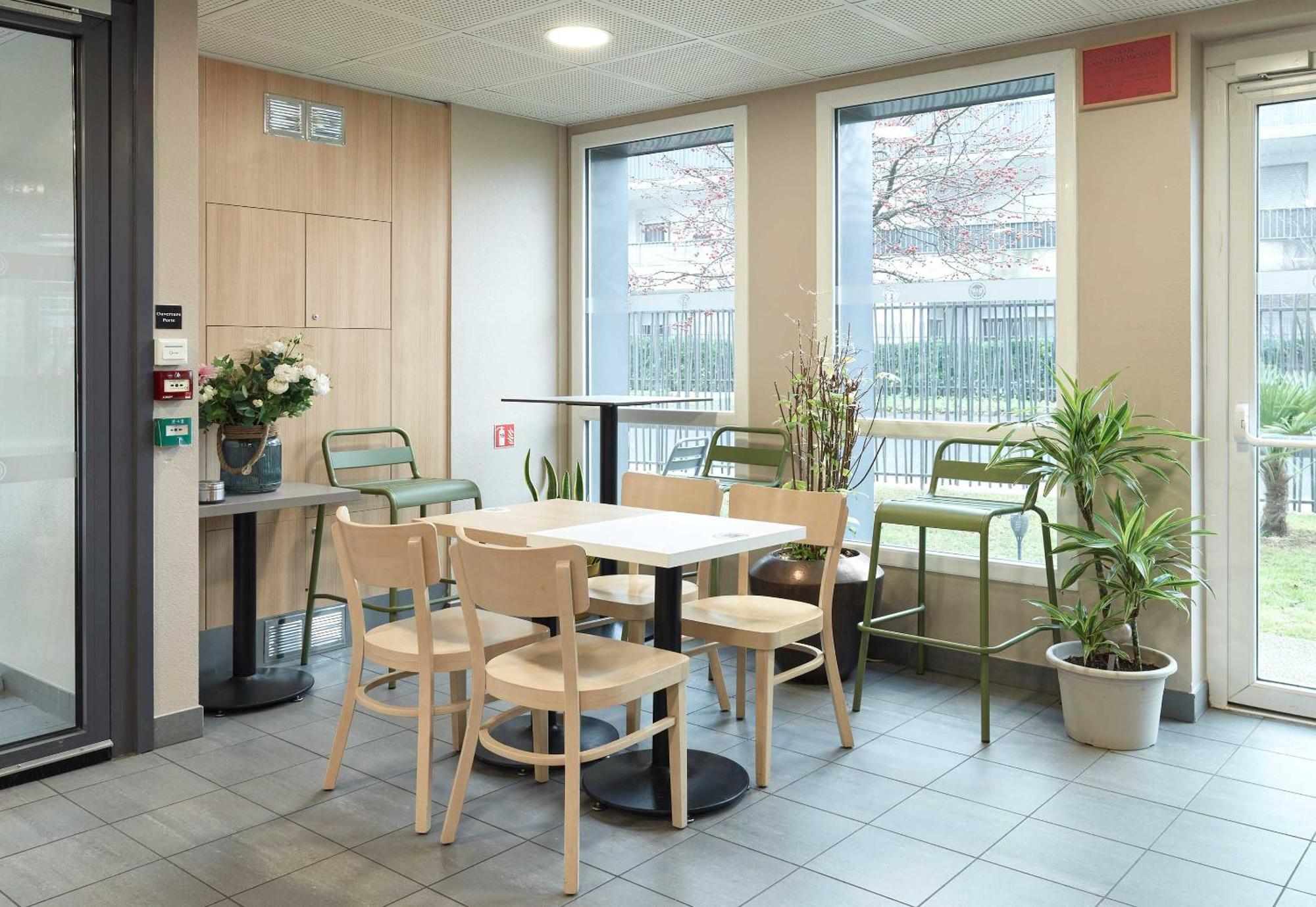 B&B Hôtel ORLY CHEVILLY Marché International Exterior foto